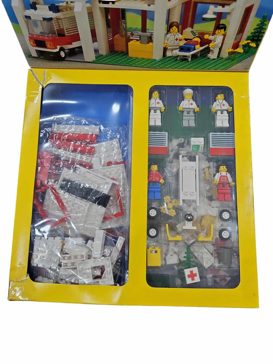 LEGO LEGOLAND Emergency Treatment Center 6380