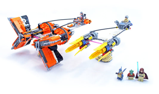 PRE-LOVED LEGO Star Wars Anakin Skywalker and Sebulba's Podracers 7962 (No Box)