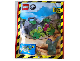 LEGO POLYBAG Jurassic World Raptor and Hideout 122406