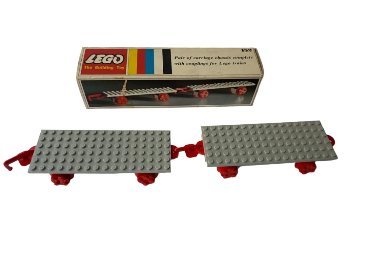 PRE-LOVED LEGO Two Train Wagons 152